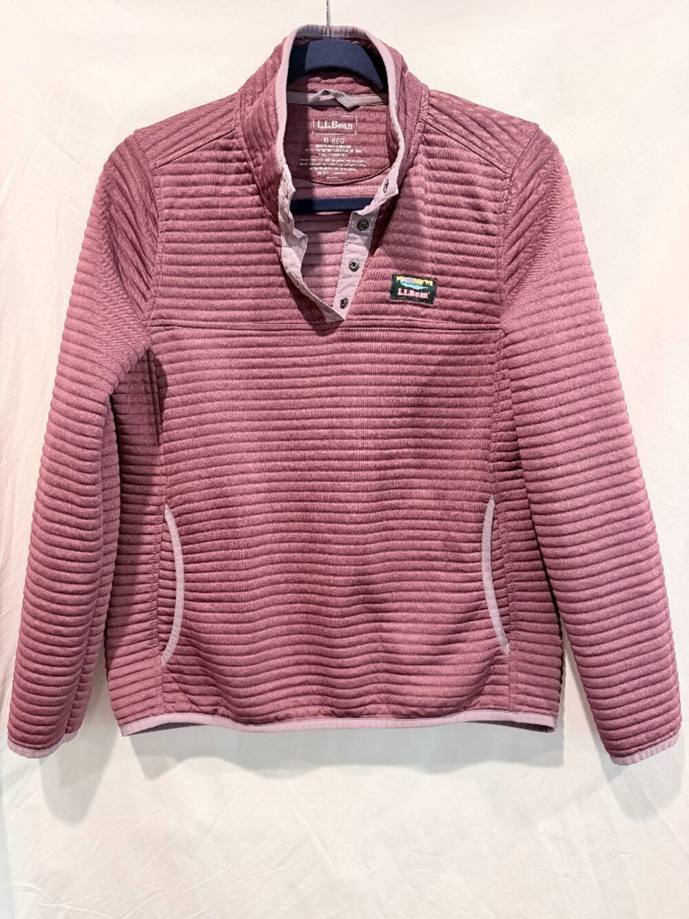 LL Bean Women's Airlight Knit Pullover Medium